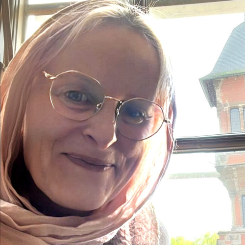 LauraScarf Laura Hinde - Yoga Instructor